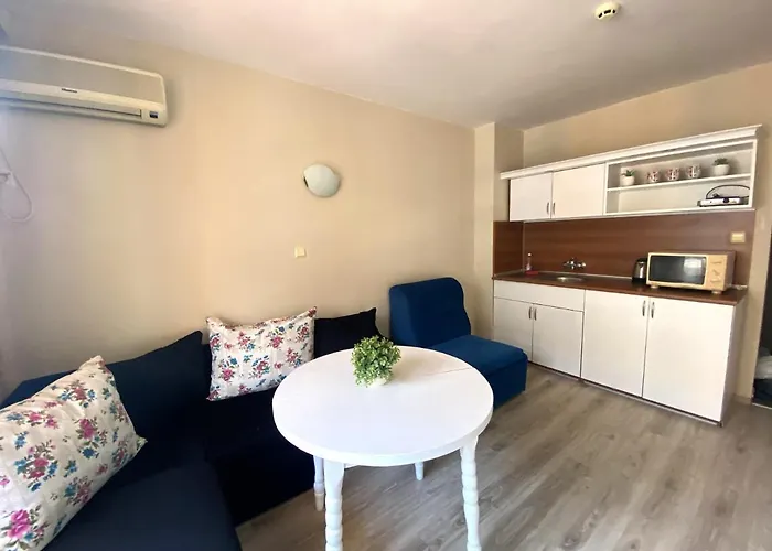 Primavera 2 Aparthotel Primorsko