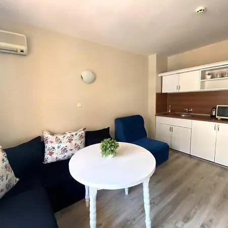 Primavera 2 Apartmanhotel Primorszko