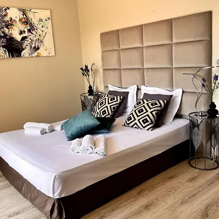 Primavera 2 Apartmanhotel