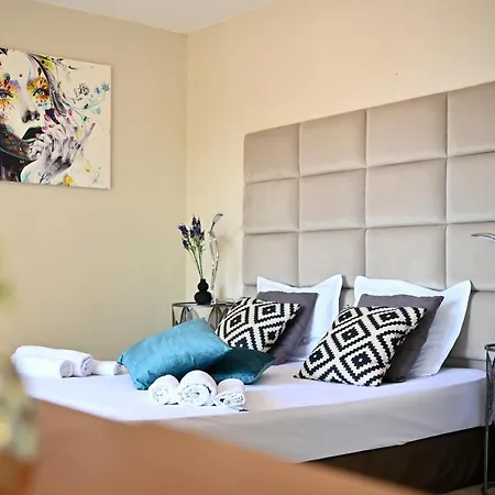 Primavera 2 Apartmanhotel Primorszko